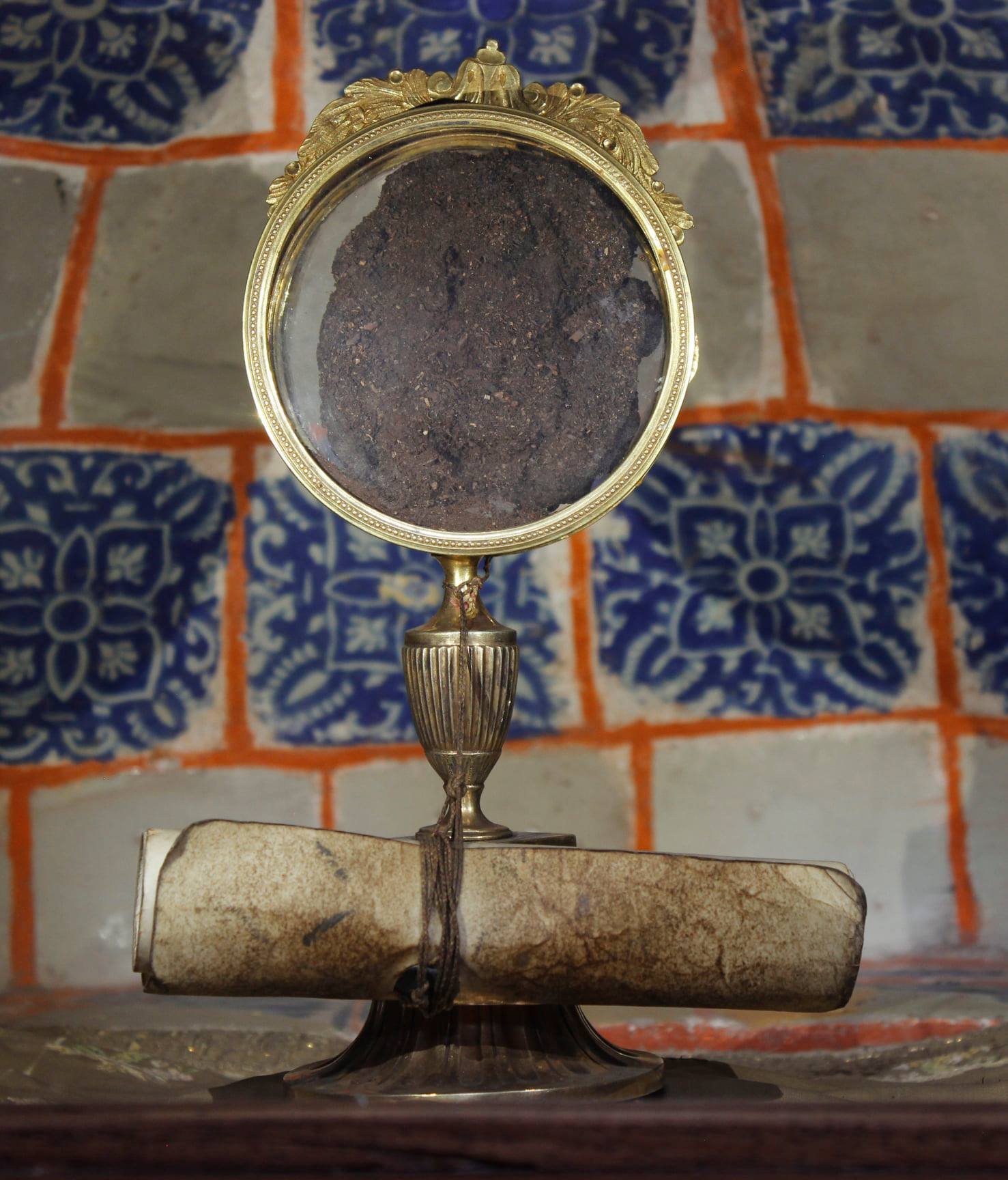 catholic relic of a heart of a saint